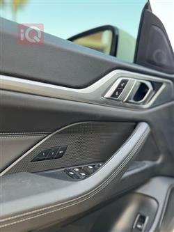 بی ئێم دەبڵیو i4